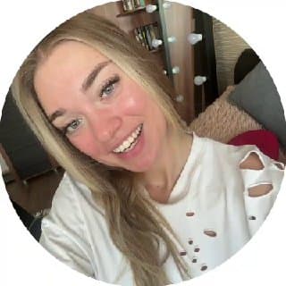 A screened, verified surrogate mother from the ConnectSurrogate community